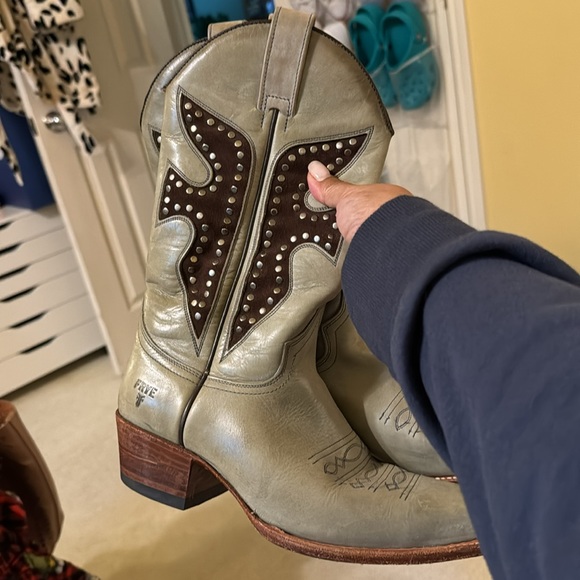 Beautiful & Excellent condition Daisy Duke Vintage Frye Boots - Picture 4 of 5